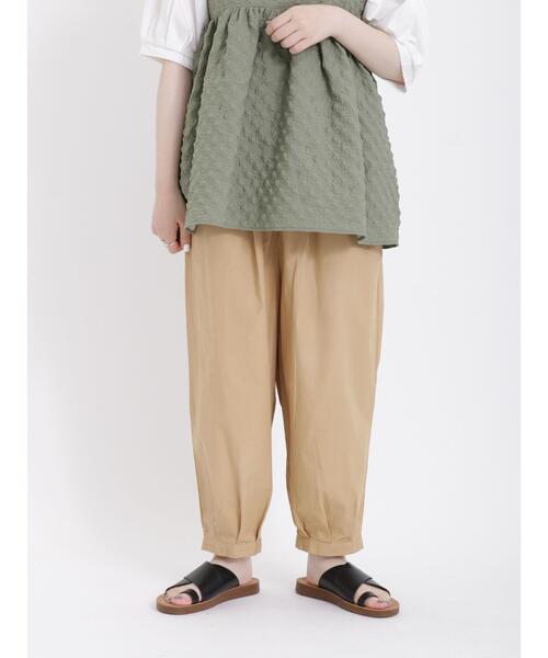 Samansa Mos2（サマンサ モスモス）の「裾タックテーパードパンツ（その他パンツ・レディース・ネイビー/カーキ/ベージュ・F）」の2枚目の写真