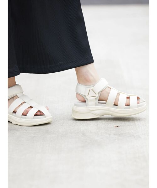 AMERICAN HOLIC（アメリカンホリック）の「ボリュームライトソールグルカサンダル（サンダル・レディース・アイボリー/ブラック・M/S/L）」の16枚目の写真