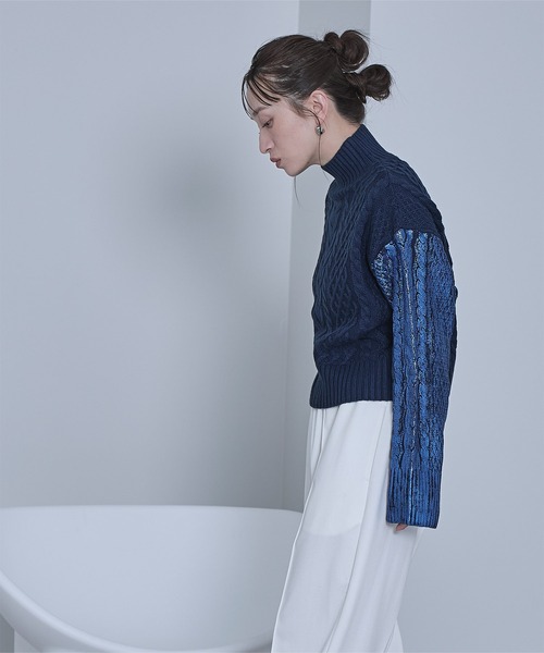 miette（ミエット）の「箔プリントケーブルショートニット（ニット/セーター・レディース・ブラック/レッド/ネイビー/アイボリー・FREE）」の13枚目の写真