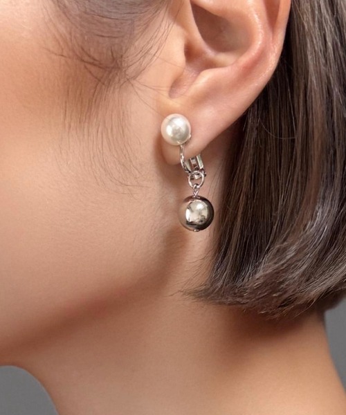 tone(トーン)の「【As】耳が痛くなりにくい ゆらゆら イヤリング(ニッケルフリー)(MA)(イヤリング・レディース・シルバー系2/シルバー/ゴールド/ゴールド系2・FREE)」の1枚目の写真