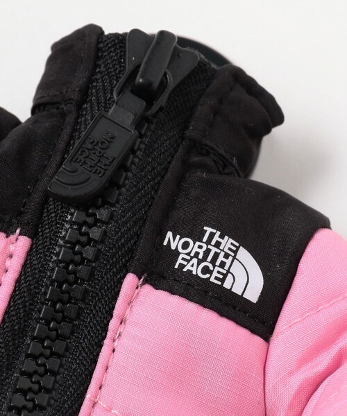 BEAMS BOY（ビームスボーイ）の「THE NORTH FACE / Mini Nuptse Jacket（キーホルダー・レディース・ブラック/ブラウン/ピンク・ONE SIZE）」の15枚目の写真