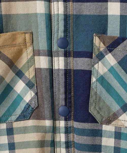 BAYFLOW(ベイフロー)の「レトロチェックボアリバーシブルシャツジャケット(KIDS)(その他アウター・キッズ・レッド/オフホワイト/グリーン・130cm/140cm/120cm/110cm/150cm)」の7枚目の写真