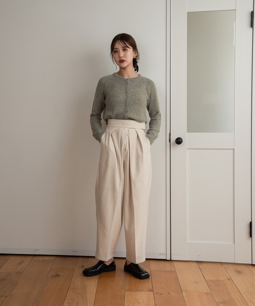 Amiur（エミレ）の「fluffy soft touch pullover（ニット/セーター・レディース・グレー/アイボリー/ブラウン系/グリーン・FREE）」の4枚目の写真