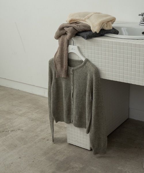 Amiur（エミレ）の「fluffy soft touch pullover（ニット/セーター・レディース・グレー/アイボリー/ブラウン系/グリーン・FREE）」の15枚目の写真