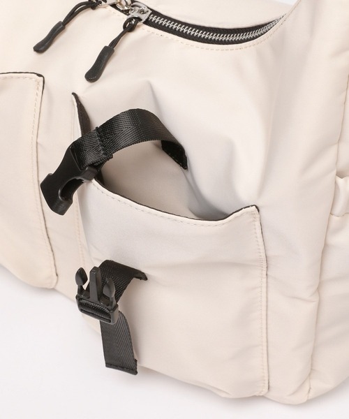 LAKOLE（ラコレ）の「ポケットショルダーBAG / 980170（ショルダーバッグ・レディース・ブラック/アイボリー/グレー・FREE）」の12枚目の写真