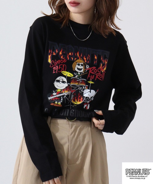 PEANUTS（ピーナッツ）の「PEANUTS スヌーピー ヘビーウェイト ロック 長袖 Tシャツ（Tシャツ/カットソー・レディース・ブラック系1/ネイビー/ホワイト系1/ブラック系2/ホワイト/ホワイト系2/ネイビー系1/ブラック/ネイビー系2・L/LL/M）」の22枚目の写真