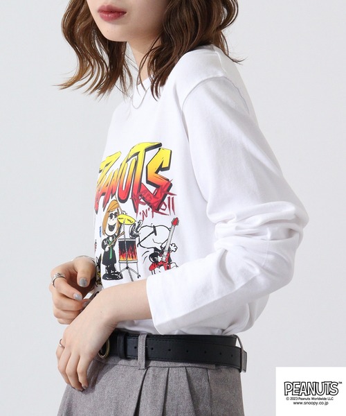 PEANUTS（ピーナッツ）の「PEANUTS スヌーピー ヘビーウェイト ロック 長袖 Tシャツ（Tシャツ/カットソー・レディース・ブラック系1/ネイビー/ホワイト系1/ブラック系2/ホワイト/ホワイト系2/ネイビー系1/ブラック/ネイビー系2・L/LL/M）」の19枚目の写真