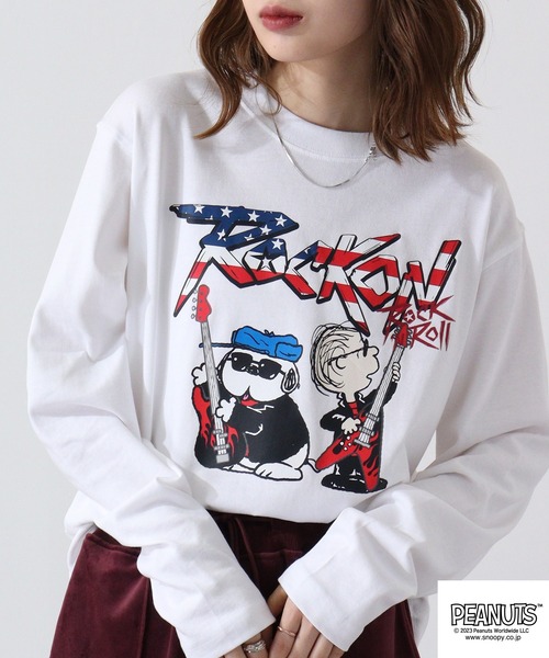 PEANUTS（ピーナッツ）の「PEANUTS スヌーピー ヘビーウェイト ロック 長袖 Tシャツ（Tシャツ/カットソー・レディース・ブラック系1/ネイビー/ホワイト系1/ブラック系2/ホワイト/ホワイト系2/ネイビー系1/ブラック/ネイビー系2・L/LL/M）」の17枚目の写真