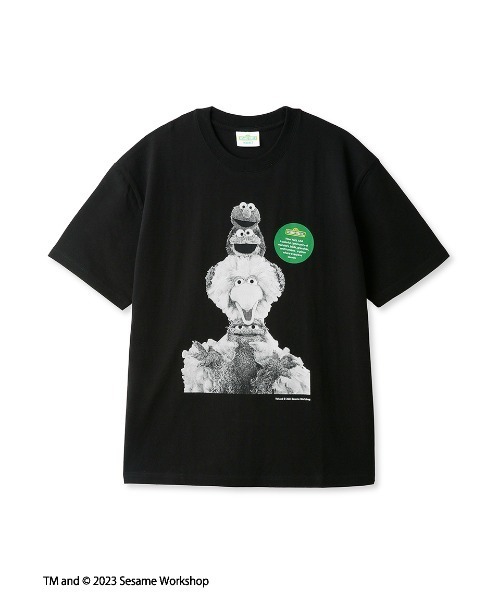 SESAME STREET(セサミストリート)の「【UNISEX】モノクロフォトTシャツ(Tシャツ/カットソー・レディース・ブラック/ホワイト・LARGE/MEDIUM/SMALL)」の7枚目の写真