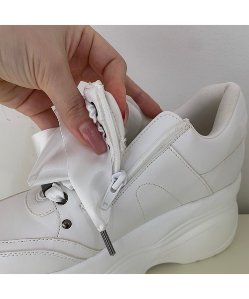 サテンリボンレースアップ厚底スニーカー（スニーカー）｜cs T&P