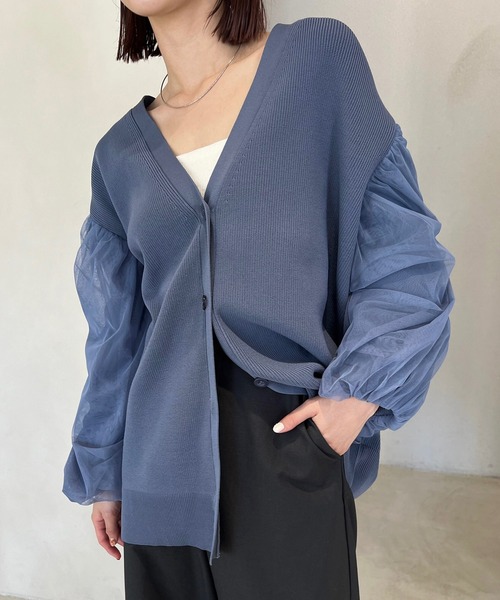mystic（ミスティック）の「【サイズ展開あり】チュールスリーブカーディガン（カーディガン/ボレロ・レディース・ブルー/ベージュ/ブラック・1/2）」の4枚目の写真