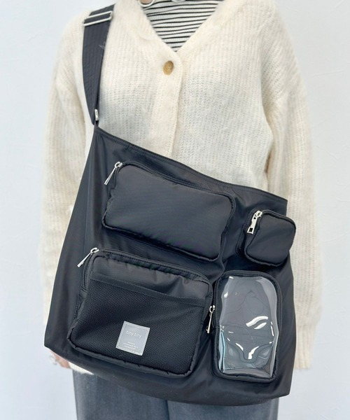 tiny tiny（ティニーティニー）の「フルコンボショルダーバッグ[tiny tiny(ティニーティニー)]（ショルダーバッグ・レディース・ブラック/アイボリー・0）」の4枚目の写真