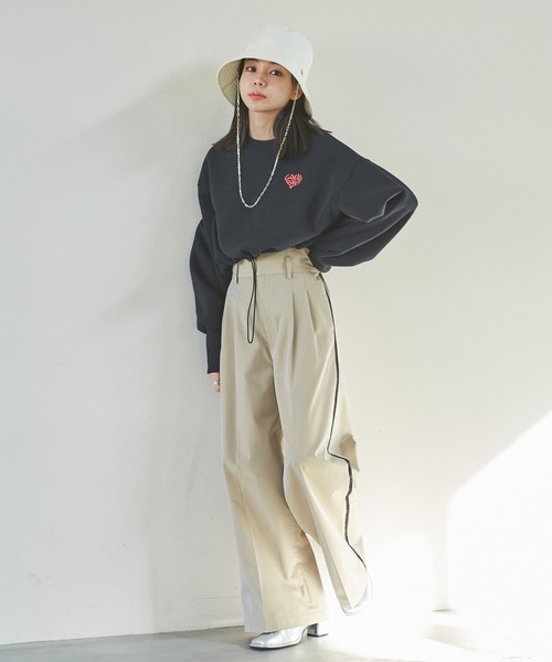 VIS（ビス）の「【吸水速乾】チェーン付つば広バケットハット（ハット・レディース・キナリ/ブラック・FREE）」の15枚目の写真