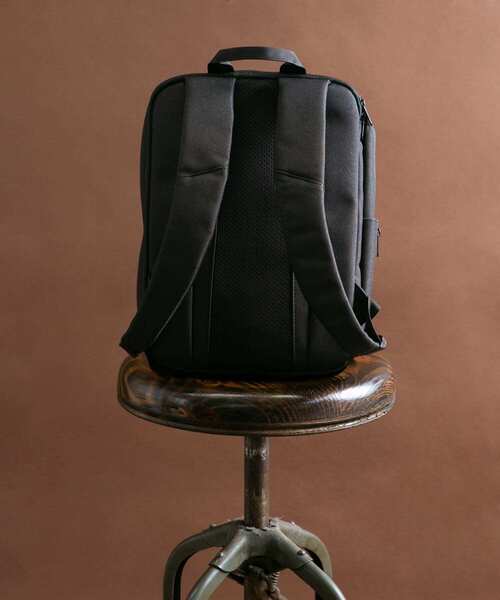 RODE SKO（ロデスコ）の「撥水バックパック M（バックパック/リュック・メンズ・チャコールグレー/ブラック・ONE）」の9枚目の写真