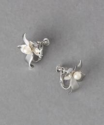 UNITED ARROWS | メタルフラワー イヤリング(イヤリング)