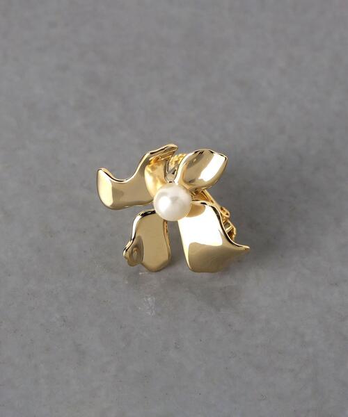 UNITED ARROWS（ユナイテッドアローズ）の「メタルフラワー イヤリング（イヤリング・レディース・シルバー/ゴールド・FREE）」の6枚目の写真