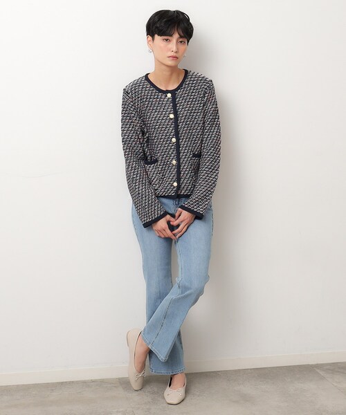 OPAQUE.CLIP（オペークドットクリップ）の「◆ストレッチセミフレアデニム／オーガニックコットン混【洗濯機洗い可】（デニムパンツ・レディース・ライトブルー/ブルー/ネイビー・40/38/36/34/42）」の10枚目の写真