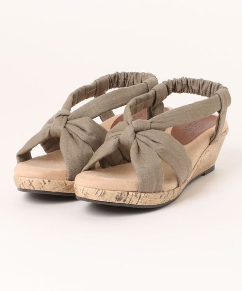 Piedi Nudi(ピエディヌーディ)の「NEW YORK STARS BOBSON 甲ねじり バックバンドウェッジサンダル(サンダル・レディース・ベージュ/ネイビー/アイボリー/ブラック・S/M/L/LL)」の4枚目の写真