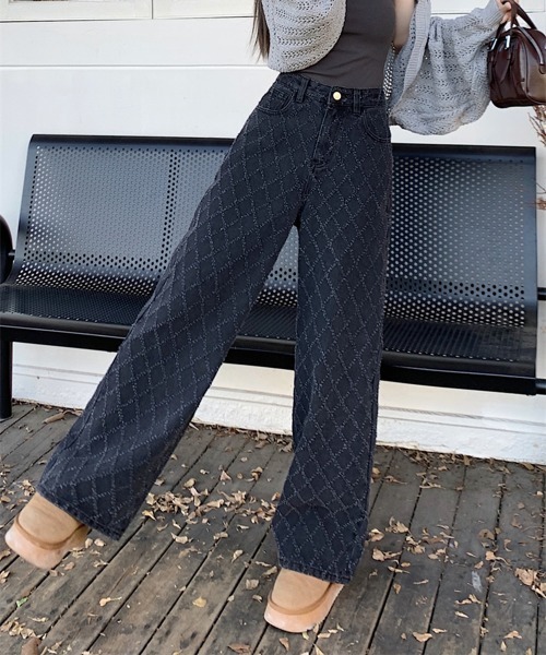 by muni:r（バイ ムニール）の「キルティングダイヤワイドデニムパンツ（デニムパンツ・レディース・ブラック・SMALL/MEDIUM）」の11枚目の写真