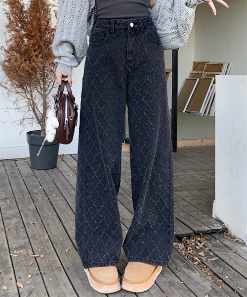 by muni:r（バイ ムニール）の「キルティングダイヤワイドデニムパンツ（デニムパンツ・レディース・ブラック・SMALL/MEDIUM）」の18枚目の写真