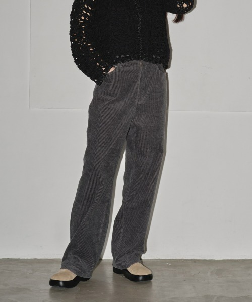 TODAYFUL（トゥデイフル）の「Straight Corduroy Pants（チノパンツ・レディース・ブラウン/チャコールグレー・36inch/38inch）」の10枚目の写真