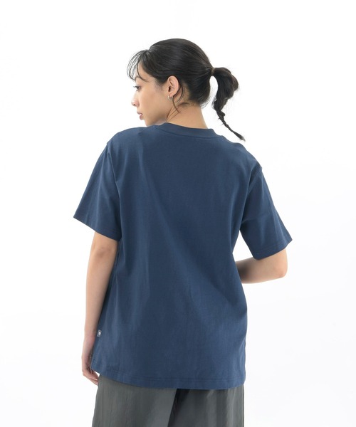 NEW BALANCE(ニューバランス)の「Athletics Basketball Style リラックス ショートスリーブTシャツ(Tシャツ/カットソー・レディース・ライトブラウン/ネイビー・X-LARGE/MEDIUM/SMALL/LARGE)」の9枚目の写真