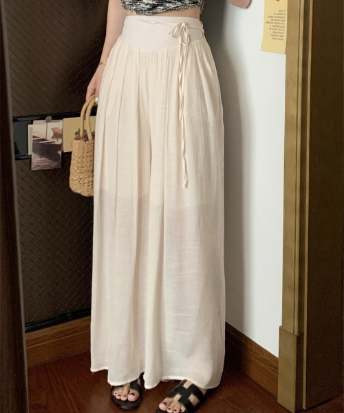 FREE STYLISTS(フリー スタイリスト)の「YUGA_YGMC タックガウチョパンツ(その他パンツ・レディース・カーキ/ブラック/ベビーピンク/オフホワイト・FREE)」の2枚目の写真