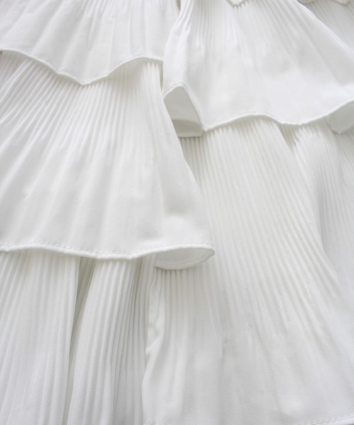 SpRay（スプレイ）の「アシメプリーツティアードロングスカート（スカート・レディース・ブラック/オフホワイト/ベージュ/ライトグレー・FREE）」の7枚目の写真