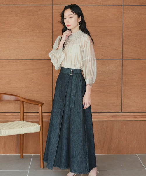 RUIRUE BOUTIQUE(ルイルエブティック)の「洗える | シアーボリュームバックリボンブラウス | 半袖 ランタンスリーブ ハイネック トップス 体型カバー オフィスカジュアル 通勤服 華やか ボリュームスリーブ シアー リボン ブラウス(シャツ/ブラウス・レディース・サンドベージュ/ダークグレー/ブラック・S/M/L/LL/3L)」の5枚目の写真