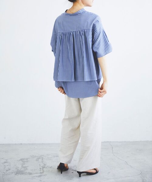 le.coeur blanc（ルクールブラン）の「2WAYパールボタンシャツ（シャツ/ブラウス・レディース・オフホワイト/ブルー系その他2/ブルー・38）」の9枚目の写真