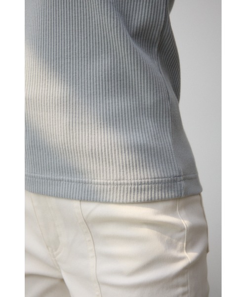 AZUL by moussy（アズールバイマウジー）の「シアースリーブパフトップス（Tシャツ/カットソー・レディース・ブラック/ライトベージュ/ライトグレー・SMALL/MEDIUM）」の9枚目の写真