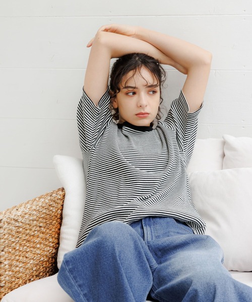 LAKOLE(ラコレ)の「コットンテレコベーシックカットソー / 122489(Tシャツ/カットソー・レディース・ライトブルー/ブラック/ベージュ/アイボリー/ホワイト×ブラック/ホワイト×イエロー・SMALL/MEDIUM)」の2枚目の写真