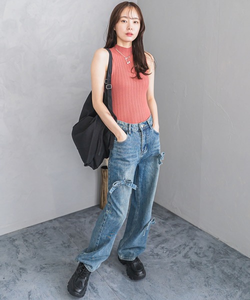 madrepadre（マドレパドレ）の「リボンモチーフデニムパンツ（デニムパンツ・レディース・ライトブルー/ブルー・SMALL/MEDIUM/LARGE）」の7枚目の写真