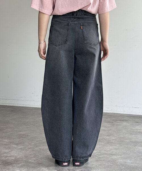 CPCM(シーピーシーエム)の「カーブデニムパンツ(デニムパンツ・レディース・インディゴブルー/ブルー/ブラック/ネイビー・SMALL/MEDIUM)」の12枚目の写真