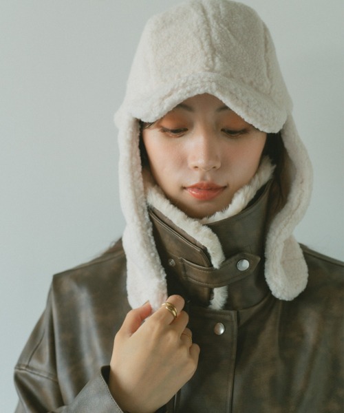 VANNIE U（ヴァニーユー）の「ボアフライトキャップ/マグネット付き（キャップ・レディース・チャコールグレー/アイボリー・FREE）」の12枚目の写真