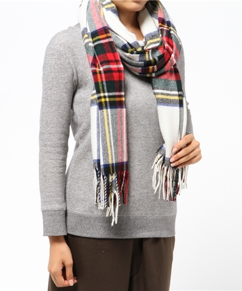 UNITED ARROWS（ユナイテッドアローズ）の「＜BRONTE（ブロンテ）＞チェックストール 65×200㎝◆（ストール/ショール・レディース・ホワイト/ベージュ/レッド/ケリー/ネイビー・フリー）」の8枚目の写真