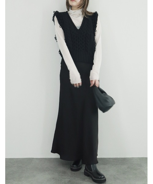 Vネックループヤーンニットベスト/Vneck loop yarn knit vest ノースリーブ タンクトップ フリンジ 重ね着 レイヤード ジレ アイボリー ホワイト 白 黒 ブラック(ベスト)|Reurie'(レウリィ) Vネックループヤーンニットベスト/Vneck loop yarn knit vest ノースリーブ タンクトップ フリンジ 重ね着 レイヤード ジレ アイボリー ホワイト 白 黒 ブラック(ベスト)|Reurie'(レウリィ)