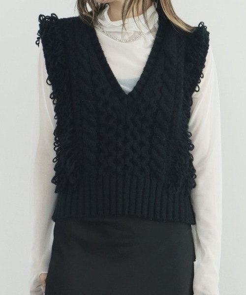 Vネックループヤーンニットベスト/Vneck loop yarn knit vest ノースリーブ タンクトップ フリンジ 重ね着 レイヤード ジレ アイボリー ホワイト 白 黒 ブラック(ベスト)|Reurie'(レウリィ) Vネックループヤーンニットベスト/Vneck loop yarn knit vest ノースリーブ タンクトップ フリンジ 重ね着 レイヤード ジレ アイボリー ホワイト 白 黒 ブラック(ベスト)|Reurie'(レウリィ)