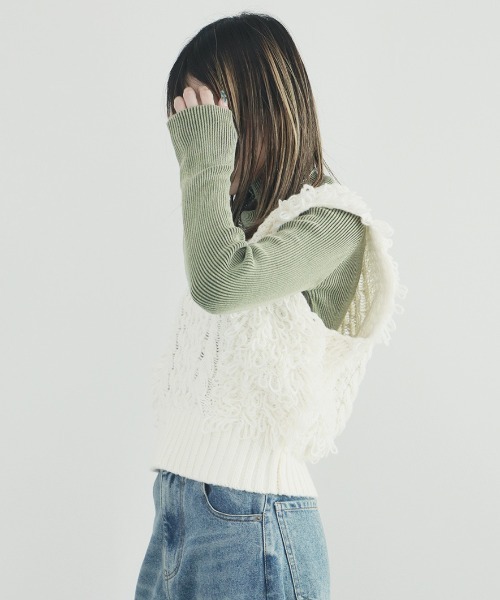 Vネックループヤーンニットベスト/Vneck loop yarn knit vest ノースリーブ タンクトップ フリンジ 重ね着 レイヤード ジレ アイボリー ホワイト 白 黒 ブラック(ベスト)|Reurie'(レウリィ) Vネックループヤーンニットベスト/Vneck loop yarn knit vest ノースリーブ タンクトップ フリンジ 重ね着 レイヤード ジレ アイボリー ホワイト 白 黒 ブラック(ベスト)|Reurie'(レウリィ)
