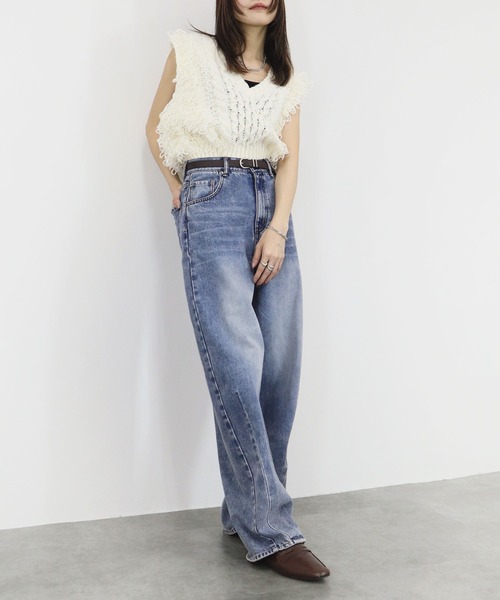 Reurie'(レウリィ)の「Vネックループヤーンニットベスト / ノースリーブ タンクトップ フリンジ 重ね着 レイヤード ジレ アイボリー ホワイト 白 黒 ブラック(ベスト・レディース・ブラック/アイボリー・FREE)」の22枚目の写真