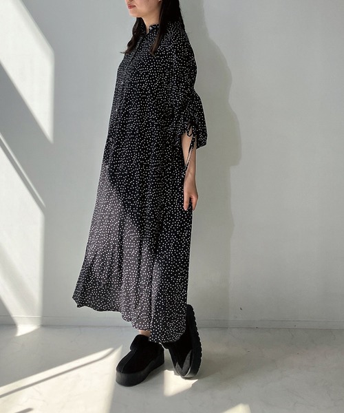 AS KNOW AS plus（アズノゥアズプラス）の「◇ドロスト結んで7分袖ワンピ―ス（ワンピース・レディース・ブラック系/ネイビー/チャコールグレー・FREE）」の5枚目の写真