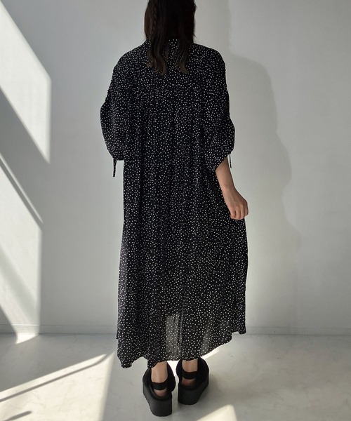 AS KNOW AS plus（アズノゥアズプラス）の「◇ドロスト結んで7分袖ワンピ―ス（ワンピース・レディース・ブラック系/ネイビー/チャコールグレー・FREE）」の8枚目の写真