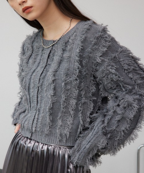 AZUL by moussy（アズールバイマウジー）の「フリンジニットカーディガン（カーディガン/ボレロ・レディース・グレー/ブラック/アイボリー・FREE）」の3枚目の写真