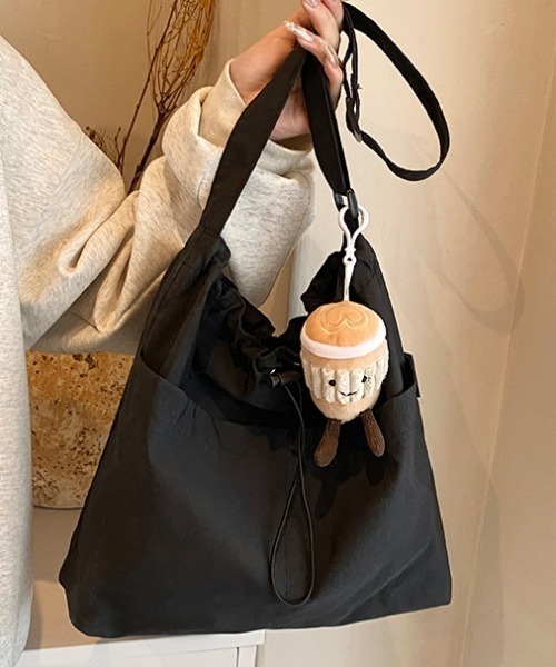 MANILA GRACE クロスボディバッグ★関税込み 香港コーデ】小さめクロスボディバッグ（多機能ストラップ付き