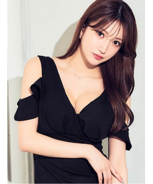 ZOZO限定】セクシーデコルテ魅せ！オープンショルダー Vネック
