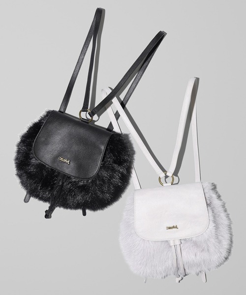 X-girl（エックスガール）の「FAUX FUR BAG（バックパック/リュック・レディース・ブラック/グレー・ONE SIZE）」の3枚目の写真