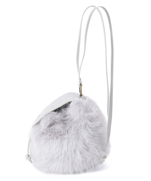 X-girl（エックスガール）の「FAUX FUR BAG（バックパック/リュック・レディース・ブラック/グレー・ONE SIZE）」の11枚目の写真
