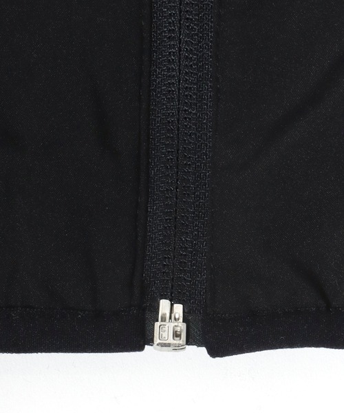 CONVERSE（コンバース）の「CONVERSE/コンバース 軽量繊維「Octa」ナイロン フルジップスタンドブルゾン レディース メンズ ジャケット（ブルゾン・メンズ・ベージュ/ブラック/カーキ/ダークブラウン・M/LL/L）」の19枚目の写真