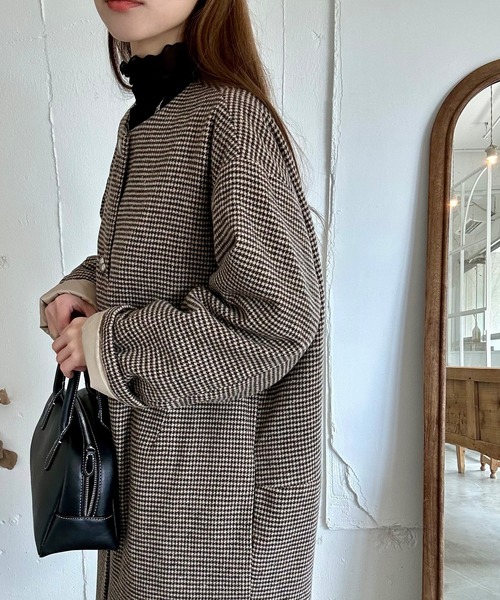 LAUIR（ラウアー）の「ハートボタンチェックノーカラー中綿コクーンコート[高身長サイズMT有り]（ノーカラーコート・レディース・チャコール/ブラウン・MEDIUM/LARGE/MT）」の9枚目の写真