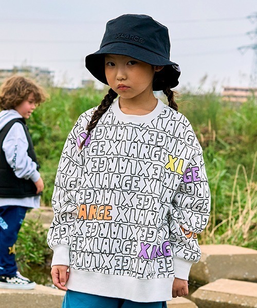 XLARGE KIDS（エクストララージキッズ）の「手書き風ロゴ総柄ロゴ